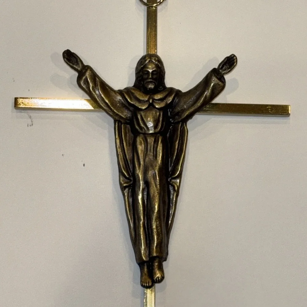 Catholic Metal and Resin Antique Gold Tone Looking 9 3/4